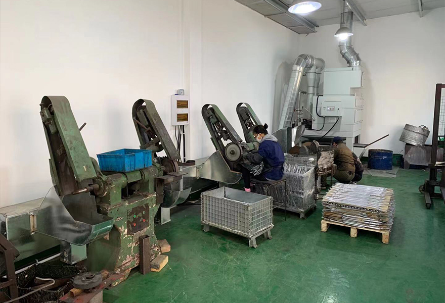 五金工具（jù）行業砂帶機（jī）集中除（chú）塵